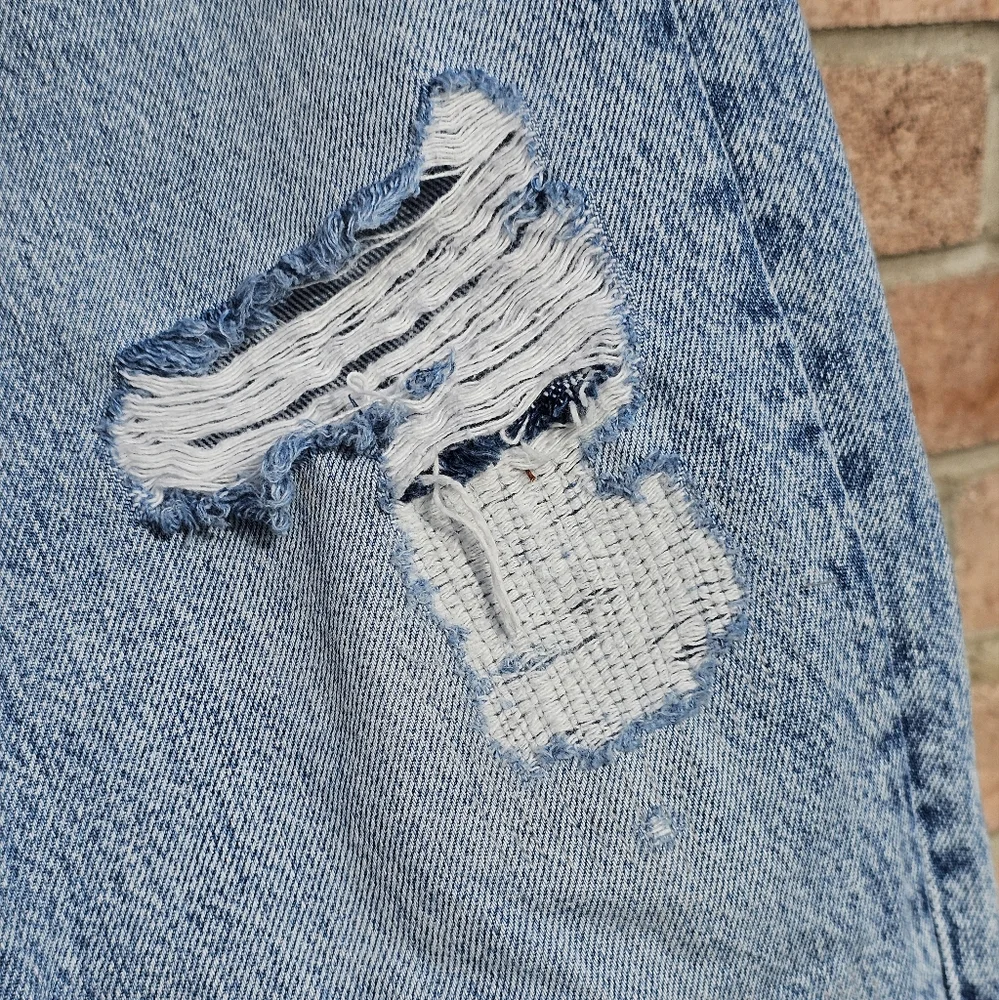 NWOT FRAME le piper distressed jeans - Picture 11 of 13